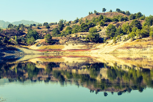 lake-2946628_640 בדרכים מיתולוגיות – טיול ג'יפים בקפריסין